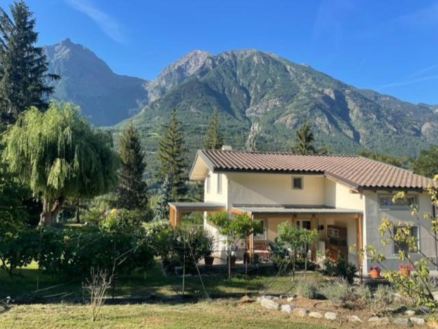 La Casina Di Oscar Ad Ao V Combe Vda Quart 0014 E 00I6 아파트 외부 사진